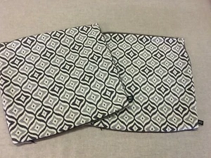 Fundas de almohada Ogee gris tejido pesado con reverso de terciopelo - Imagen 1 de 7