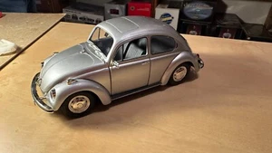 Volkswagen beetle Revell 1:18 coche escala diecast - Imagen 1 de 4