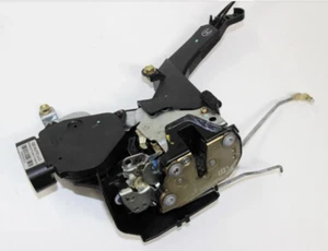 Toyota RAV4 Front Passenger RH Door Latch Lock Actuator 2001-2005 OEM - Picture 1 of 4