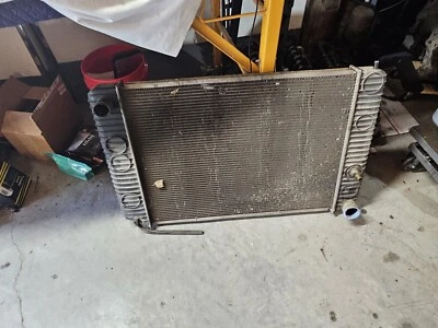 Chevy Chevrolet GMC C6500 1998 radiador  Foto 1 de 4