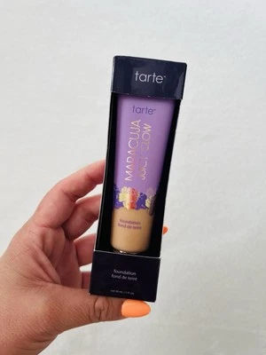 Base Tarte Maracuja Juicy Glow Tint Tamaño Completo 1oz Fl/30ml 24N Luz Neutra Foto 1 de 4