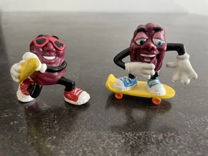 California Raisins Skateboarding and Surfing PVC Figures Applause Vintage 1988 - Picture 1 of 21