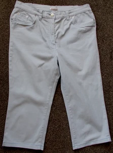 Damart, Ladies pale blue crop Trousers, 3 pockets, Cotton/elastane, Size 16. - Picture 1 of 6