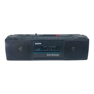 Sanyo M7024A Radio Cassette Boombox BLACK Vintage & Power cord TESTED Free Ship - Picture 1 of 10