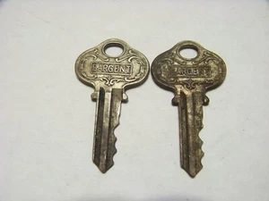 Juego de 2 llaves vintage Sargent a juego F2645 New Haven - Imagen 1 de 2