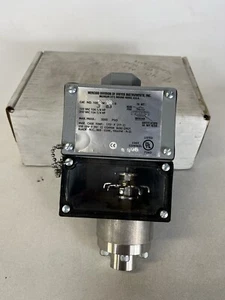 Mercoid 1003W-B3-D Pressostato a membrana resistente alle intemperie nuovo surplus - Foto 1 di 5