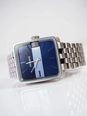Nixon The Sultan SS Watch A very rare Silver / Dark Blue Black Design - Image 1 of 4