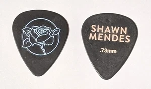 Selección de guitarra Shawn Mendes 2019 Tour "Black Rose" .73 mm Pic Plectrum - Imagen 1 de 1