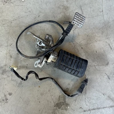 1984 - 1985 Honda Shadow VT700C Rear Brake Pedal Right Foot Peg Rearset - Изображение 1 из 4