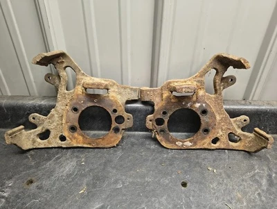 Soportes de freno de disco traseros Jeep Grand Cherokee ZJ Dana 35 44 Foto 1 de 4