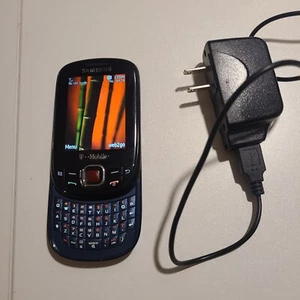 Samsung Qwerty SGH-T359 Phone (NICE WORKING) - Picture 1 of 5