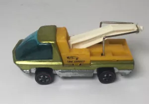 Hot Wheels Redline TOW TRUCK Yellow Dark Int Heavyweights NM Clean !!! - Picture 1 of 7