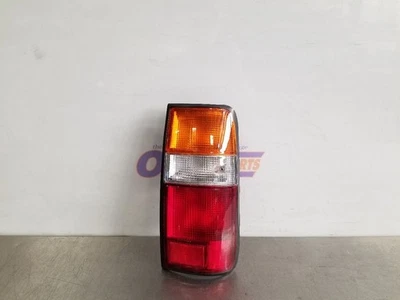 TOYOTA LAND CRUISER 96 1996 LUZ TRASERA LUZ PASAJERO DERECHO MERCADO DE ACCESORIOS Foto 1 de 4
