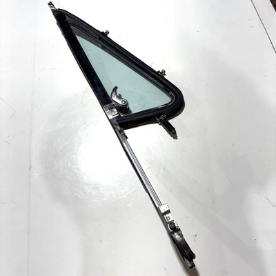 Chevrolet C/K 1982-1991 ventilación cristal (lado del conductor LH) ventana ala (C10-K30) Foto 1 de 4