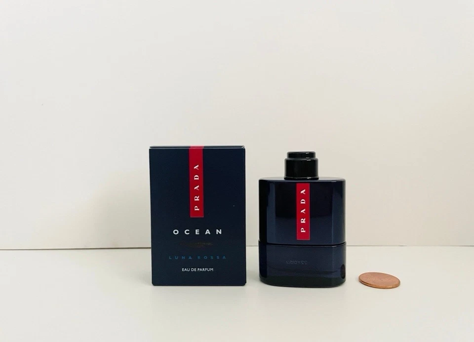 Prada Luna Rossa Ocean Eau de Parfum 9 ml 0,3 fl oz Travel Mini Dabber Foto 1 de 1