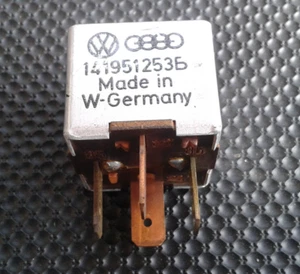 VW Audi 141951253B - Relay Multi purpose OEM 53 ~ Volkswagen Golf Rabbit Genuine - Picture 1 of 4