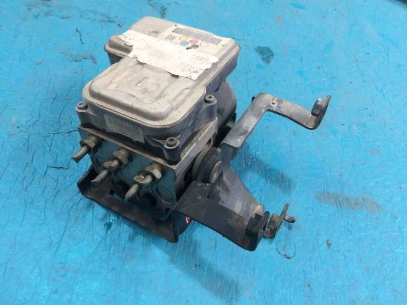 2006-2007 Chevy Silverado Sierra 2500 3500 ABS Anti-Lock Brake Assembly Classic - Image 1 of 4