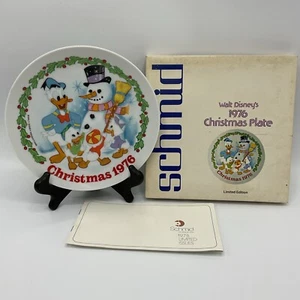 Schmid Brother Walt Disney's 1976 Christmas Plate 7.5” with Box & Pamphlet - Picture 1 of 4