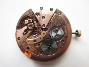 Omega cal. 601 2 adj. Schweizer Uhrwerk mit Zifferblatt - läuft - Bild 1 von 7
