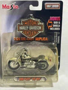 Maisto Harley Davidson Motorcycles 2000 FLSTF Fat Boy, White, 1/24 - Picture 1 of 2