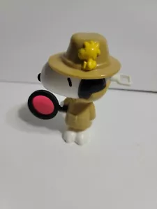 McDonald's Peanuts Snoopy DETECTIVE Bag Clip Toy - Picture 1 of 5