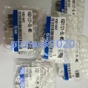 1 PCS NEW IN BOX SMC solenoid valve VQD1121-5L-M5 - Picture 1 of 4