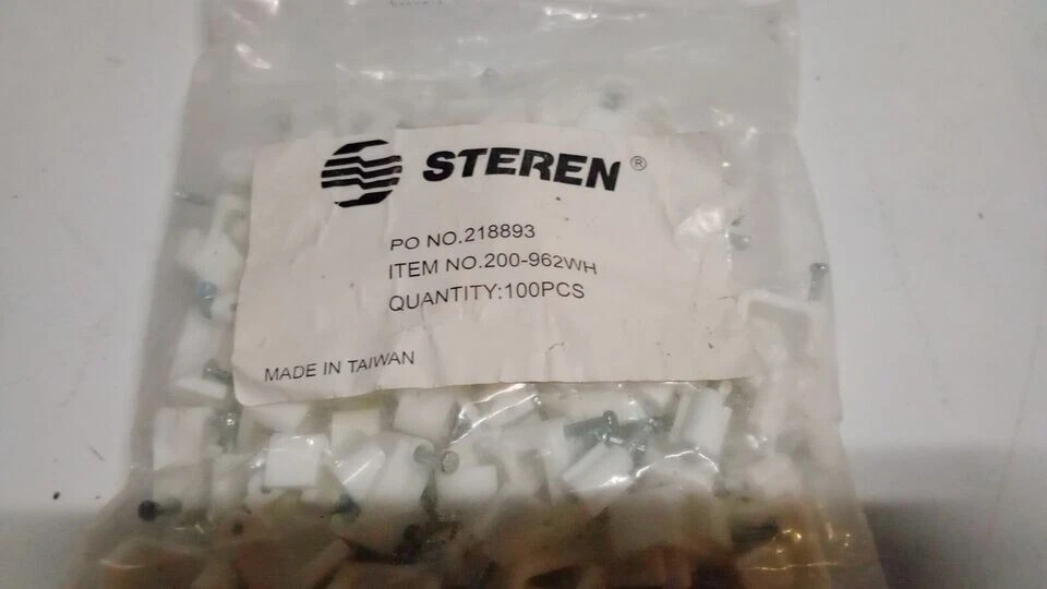 Steren Dual RG-6 cable clips 100 count - Image 1 of 3