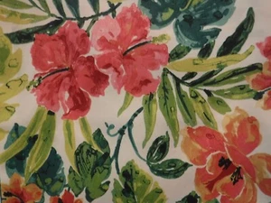 18 x 18 Outdoor / Indoor Pillow Cover White With Floral Design Hand Crafted - Picture 1 of 1
