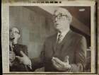 1969 Press Photo Semon Keudsan speaks at press conference in Detroit - afa26327