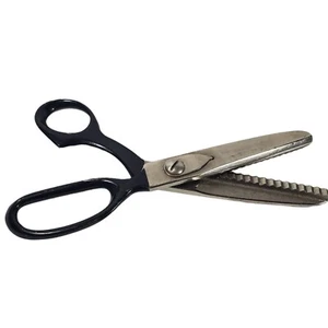 4 D Pinking Shear Zig Zag Scissor Black Scalloped Edge Cut Material Vintage USA. - Picture 1 of 10