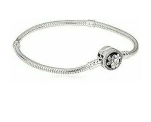 Pandora Moments mehrfarbiges Armband mit poetischem Blütenverschluss - Bild 1 von 2