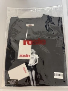 T-shirt pop-up store rosa nero con shopper - Foto 1 di 4
