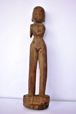 Antigua figura de muñeca de madera Marapachi Bommai 6,5" tallada a mano estatua india Ar"60 Foto 1 de 4