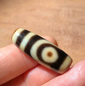 Tibetan Nepalese Himalayan Old Dzi 2 Eye Talisman Beads Amulet高油牙黄2眼天珠 - Picture 1 of 7