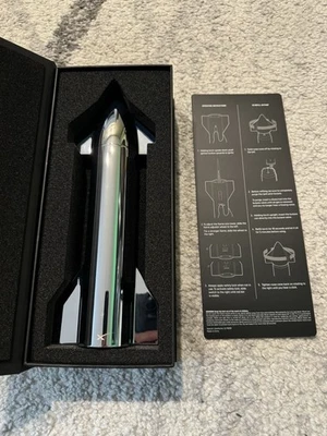 Nueva antorcha nave espacial SpaceX Tesla escala 1:200 butano Foto 1 de 2