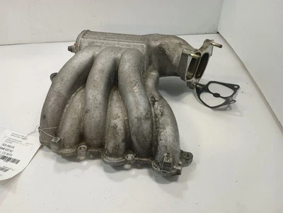 Upper Intake Manifold from 2000 Lexus RX300 3.0L 12138743 - Image 1 of 4