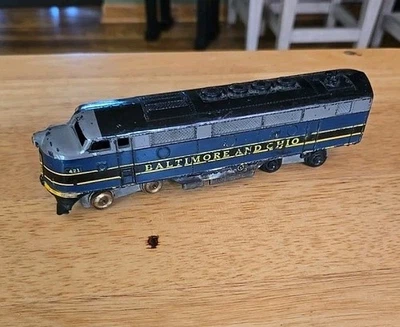 Vintage Gilbert 421 H.O. Scale F Diesel Locomotive Baltimore & Ohio  - Image 1 of 4