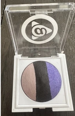New Mary Kay At Play Baked Eyeshadow Trio Full size 2g/0.07oz - Image 1 of 3
