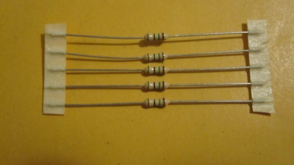 5 PCS 15 ohm 1/4 Watt 5%  Resistor - Image 1 of 1
