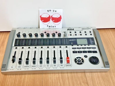 ZOOM R24 Digital Multi Track Recorder 24 Track Interface Controller 8 Channel - Image 1 of 4