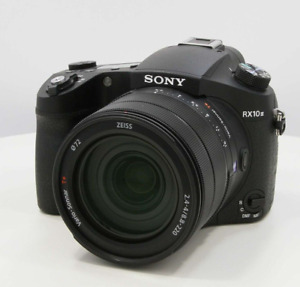 Sony DSC-RX10M3 Cyber-Shot 24-600mm ZoomLens 20.1MP Black Box Manual