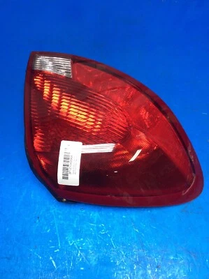 Lámpara de luz trasera Ford 3F1Z-13405-AA Foto 1 de 2