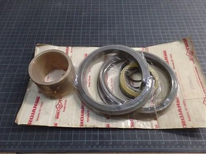 GENUINE O&K 2105809 CYLINDER KIT, TROJAN O&K 10210580900, TEREX 10-210580900 - Picture 1 of 5