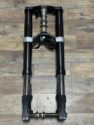 Yamaha Yzf R1 2004-06 horquillas delanteras tubos de suspensión izquierda derecha negro YAM004 Foto 1 de 4