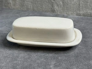 Vintage McCoy Covered Butter Dish #7013 U.S.A. Stoneware Crack In Lid - Picture 1 of 6