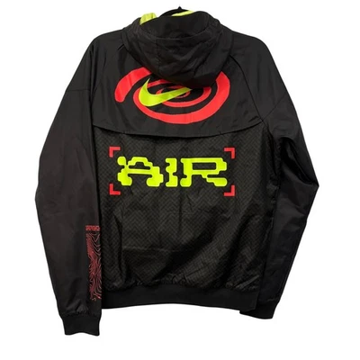 Jaqueta Nike Heritage Catch Air preta/volt Wind Runner masculina média com zíper completo  - Imagem 1 de 4