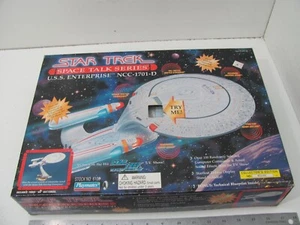 Star Trek Space Talk Series Playmates USS Enterprise NCC-1701 D NOS 1995 - Imagen 1 de 9