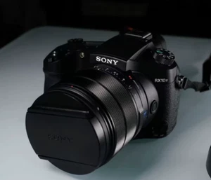 Sony Cyber-shot RX10 Mark IV (RX10M4) 20.2MP 8.3x Optical Zoom Digital Camera - Picture 1 of 7