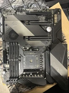 MSI b560m pro Crosshair VIII Impact AM4 AMD X570 Mini DTX Motherboard - Picture 1 of 5