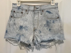 Levis Jean Shorts 501 XX Women's W27 Light Wash Button Fly Cut Offs Tie Die - Picture 1 of 9